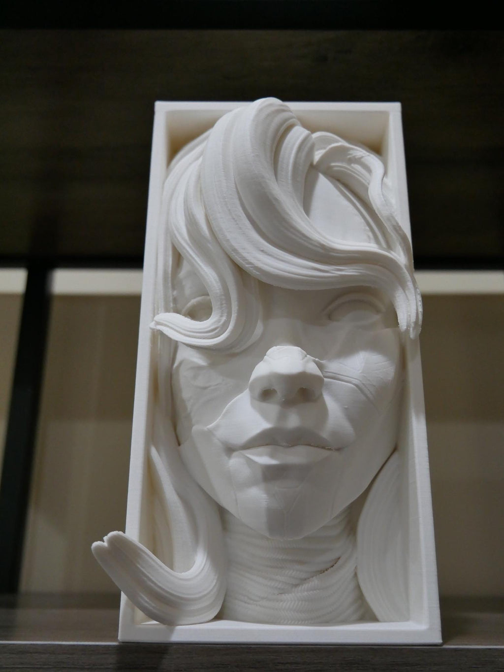 Book Nook with White as secondary color.