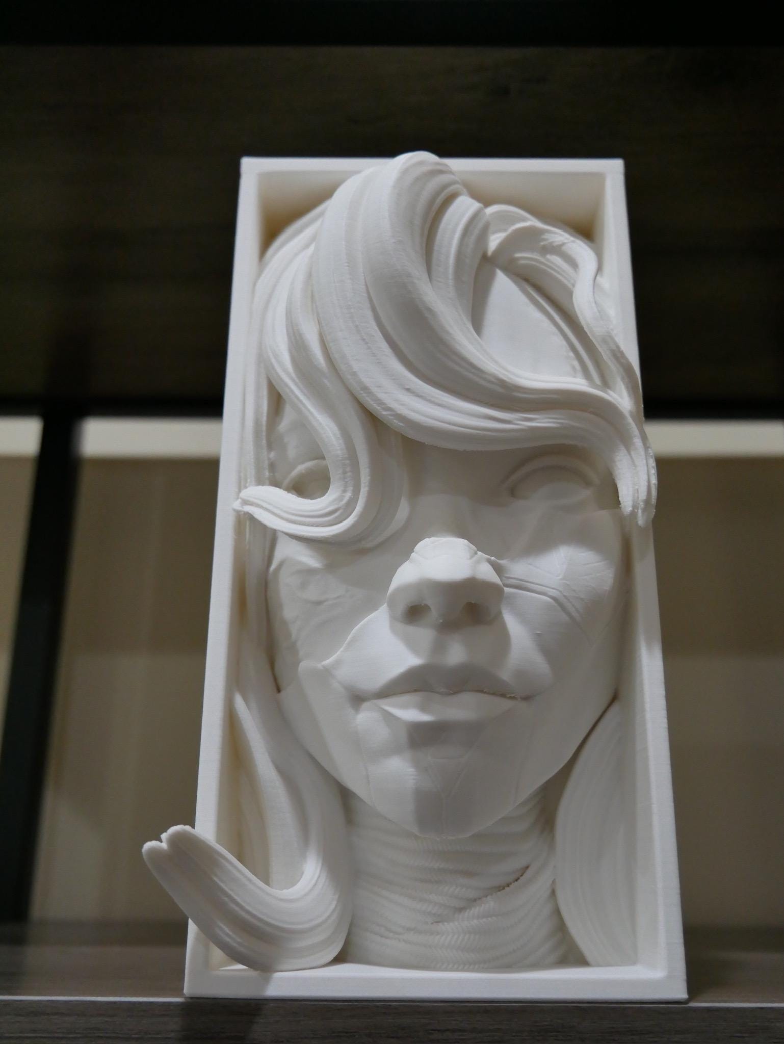 Book Nook with White as secondary color.