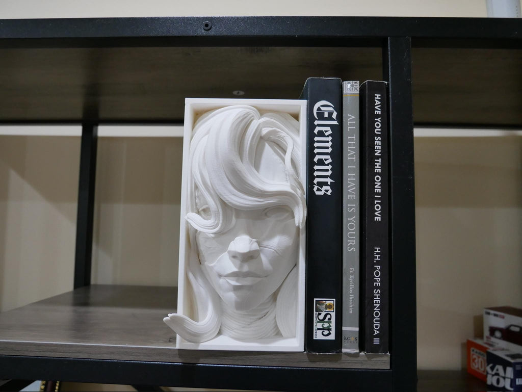 Book Nook with White as secondary color.